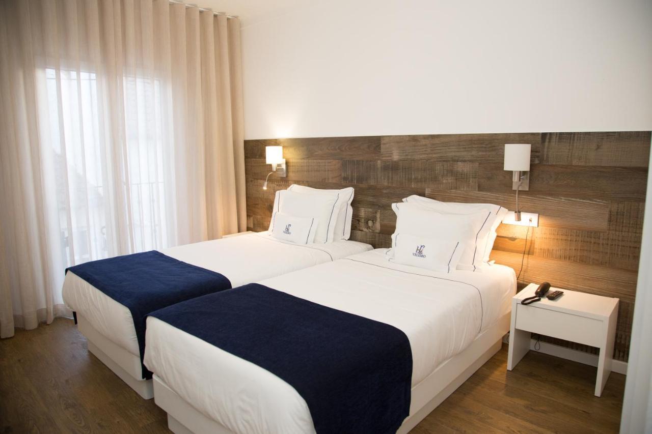 Hotel Veleiro Сииниш Экстерьер фото